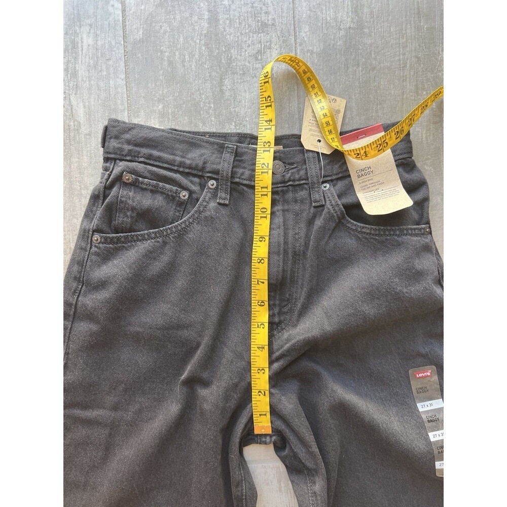 Levi's Women High-Rise Cinch Baggy Jeans Capturing Moments NEW Straight 27 x 31 - Picture 11 of 11